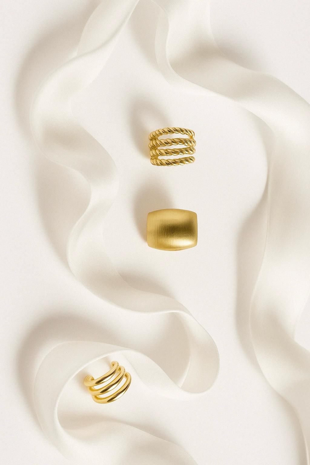 Egipcia Earcuff