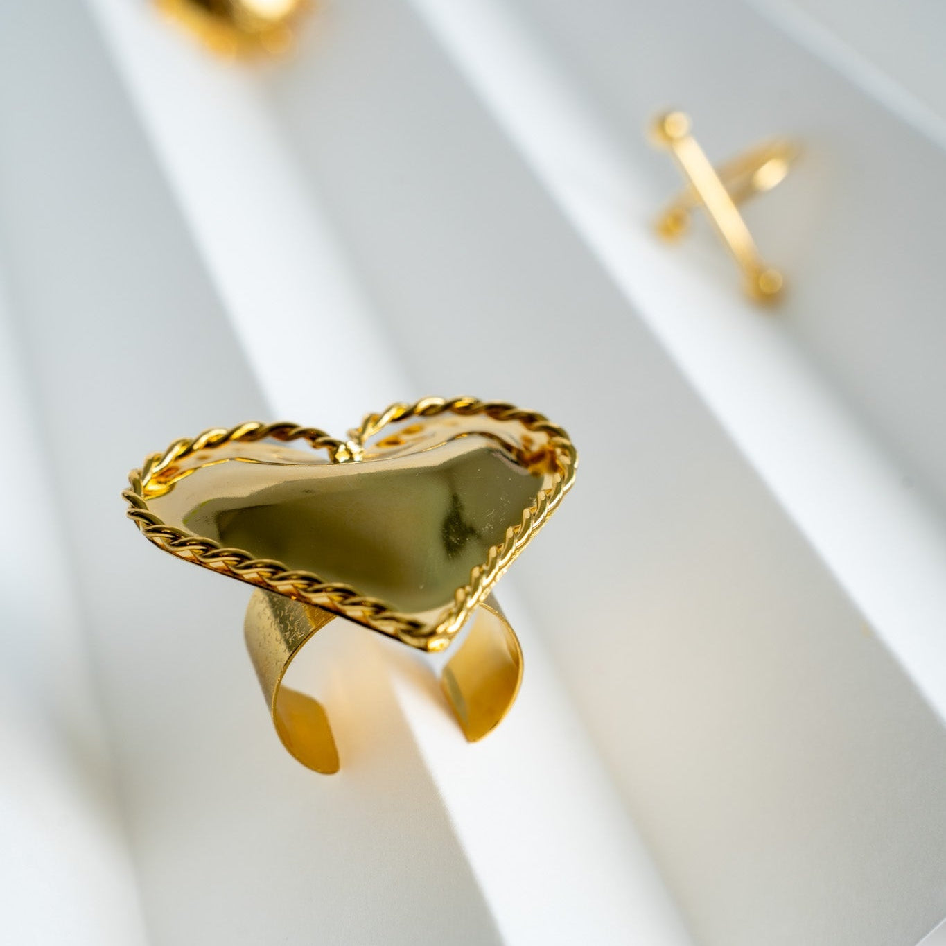 Corazón Insaciable Anillo